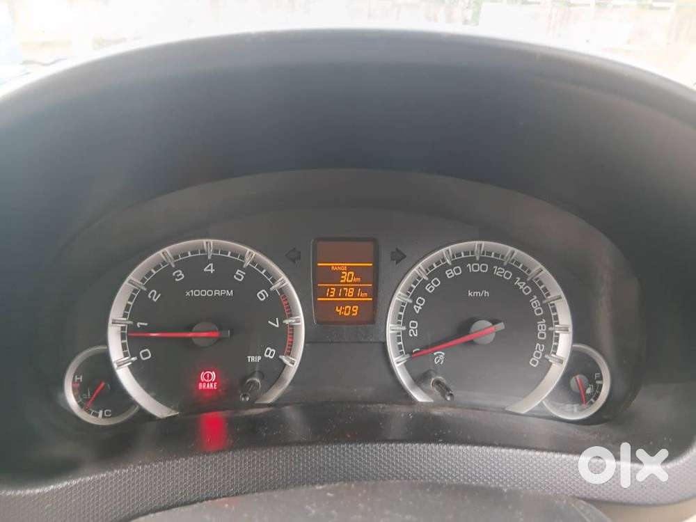 Maruti Suzuki Swift Dzire Vxi Optional, 2015, Petrol