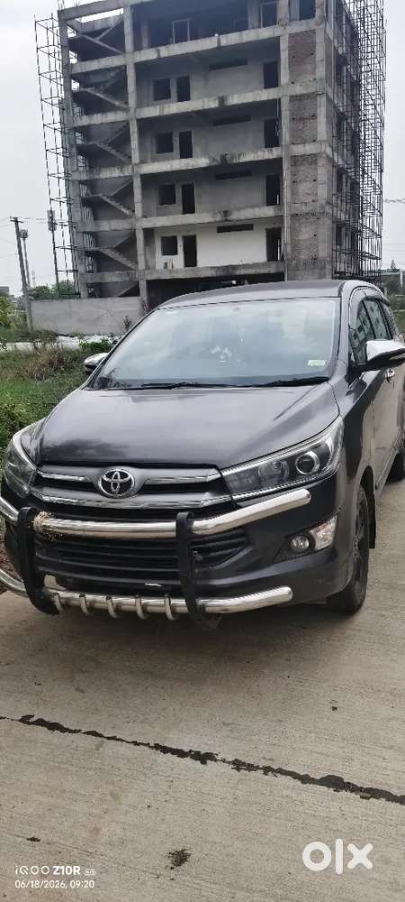 Toyota Innova Crysta 2017 Diesel 189000 Km Driven