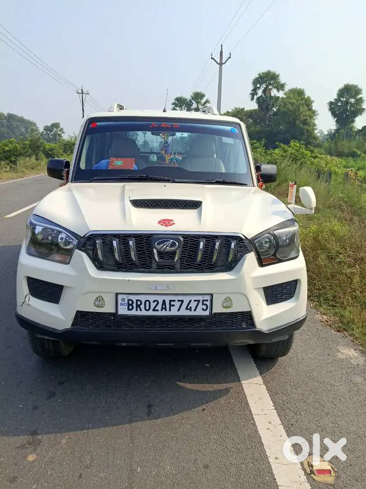Mahindra Scorpio S6 Plus 2017