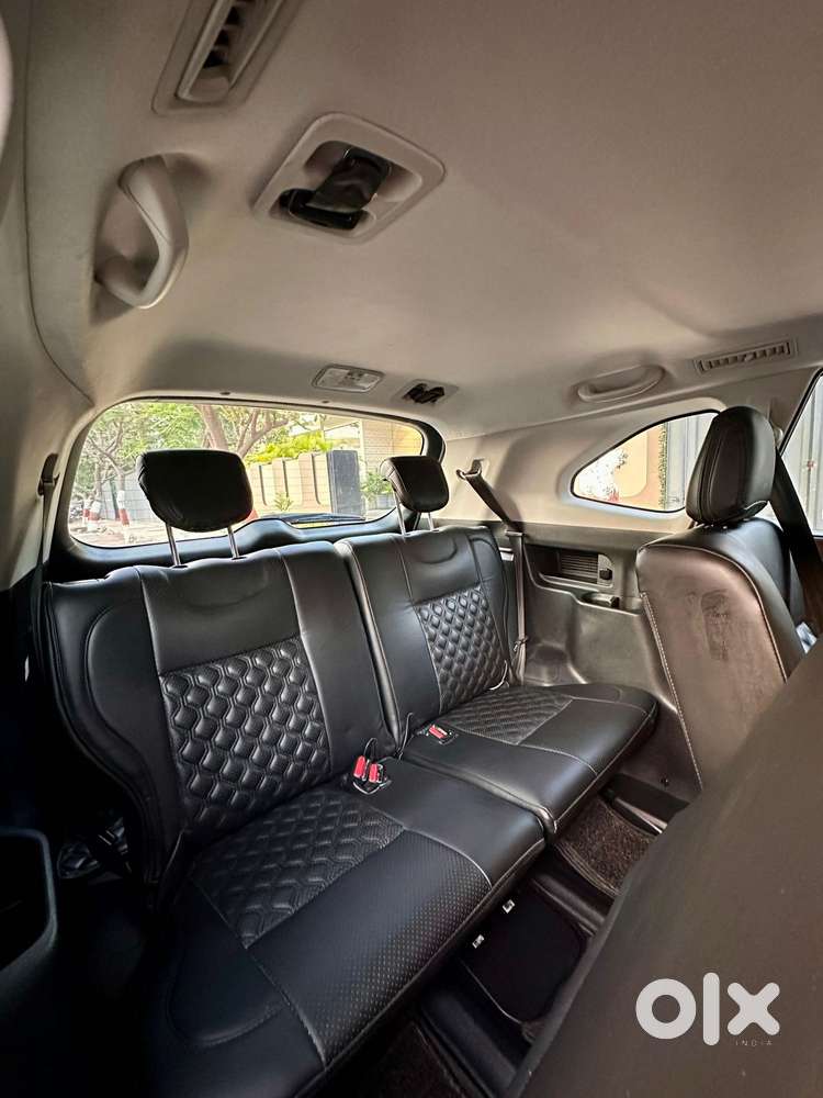 Toyota Innova Hycross 2.0 Vx Hybrid 8 Str, 2025, Cng & Hybrids