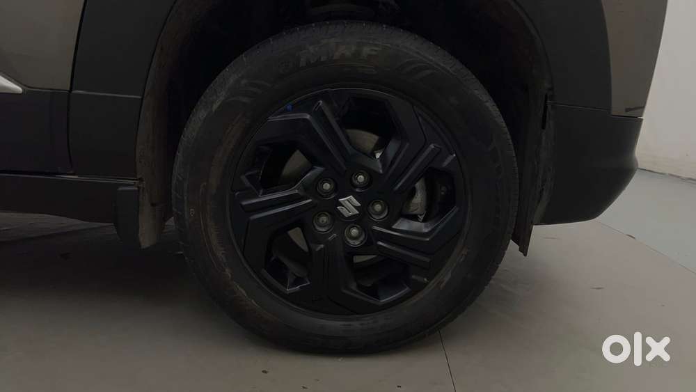 Maruti Suzuki Vitara Brezza 1.5 Zxi At, 2024, Petrol