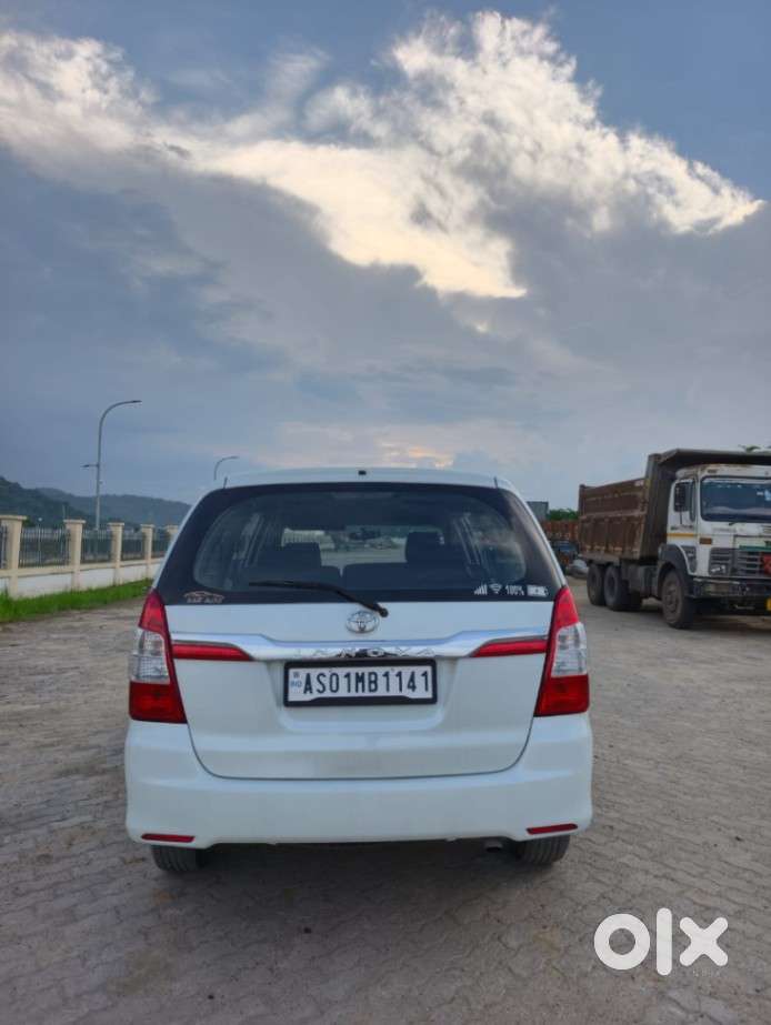 Toyota Innova 2.5 G (diesel) 8 Seater, 2012, Diesel