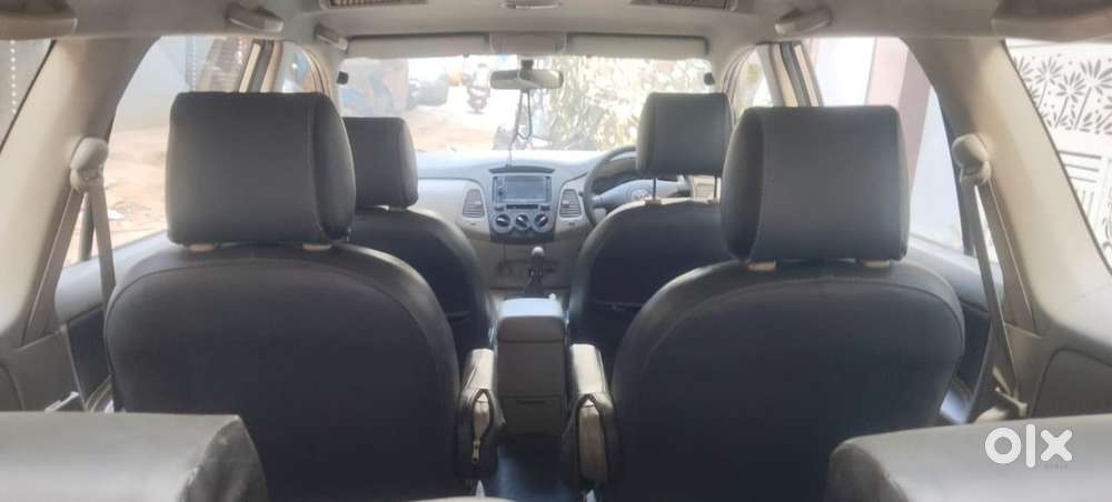 Toyota Innova Diesel 2011