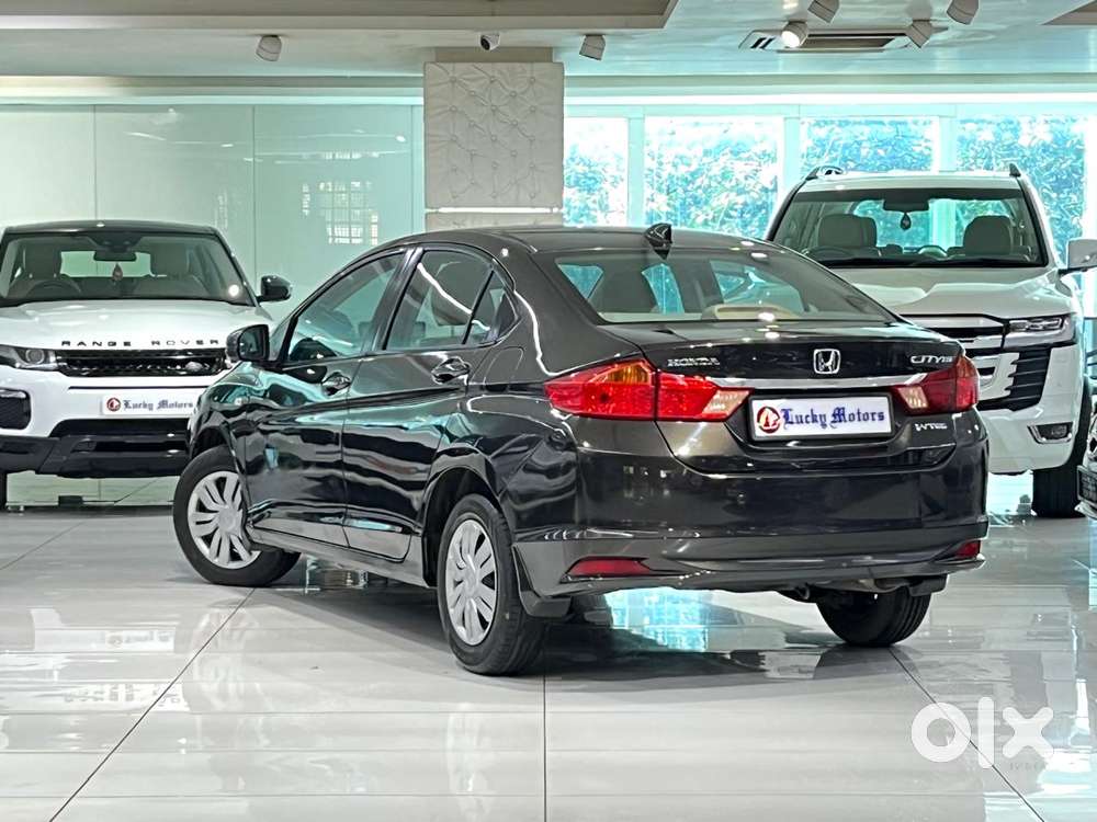 Honda City 1.5 V Cvt I-vtec Mt, 2022, Petrol