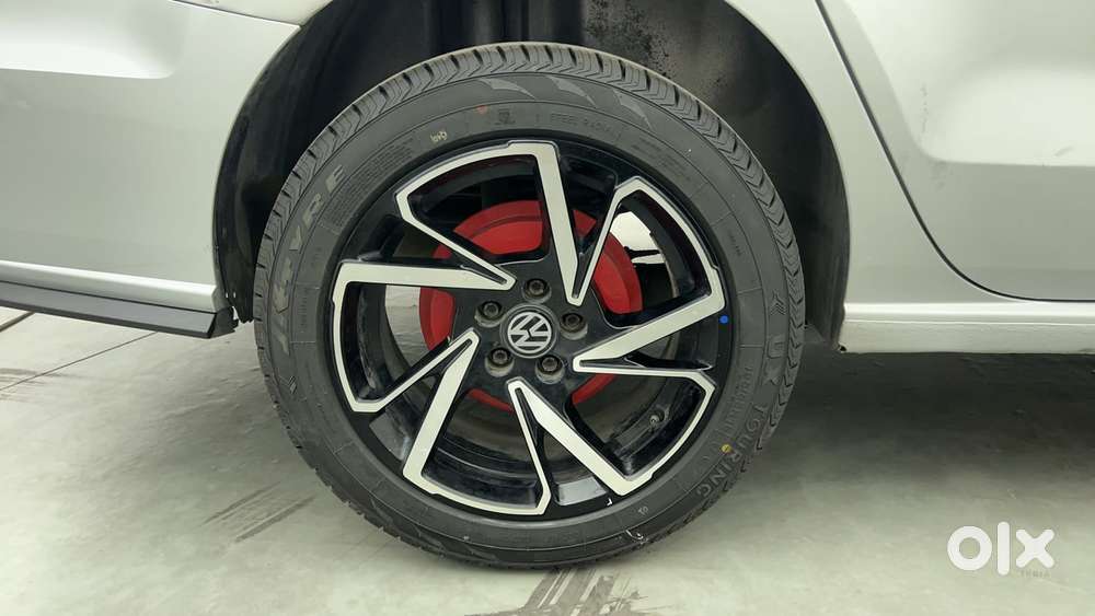 Volkswagen Vento 1.2 Tsi Highline At, 2017, Petrol