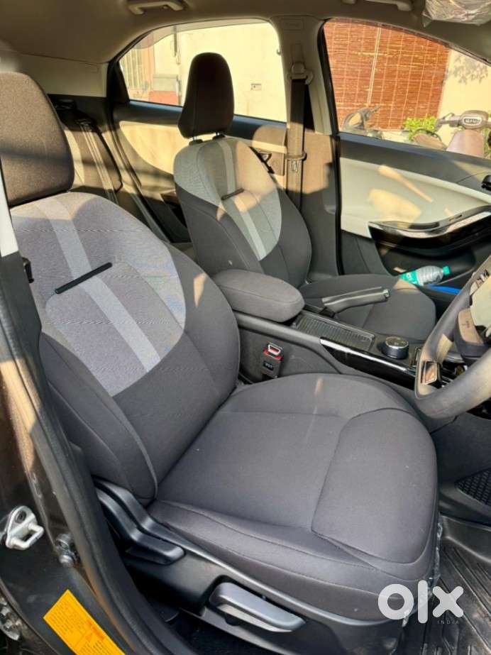 Tata Nexon Creative 1.2 Revotron Petrol 6 Amt, 2026, Petrol