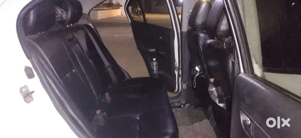 Maruti Suzuki Dzire 2017 Diesel 80000 Km Driven Ready To Sell