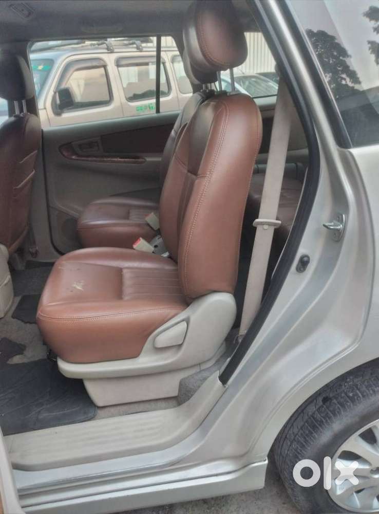 Toyota Innova 2.5 G (diesel) 7 Seater, 2012, Diesel