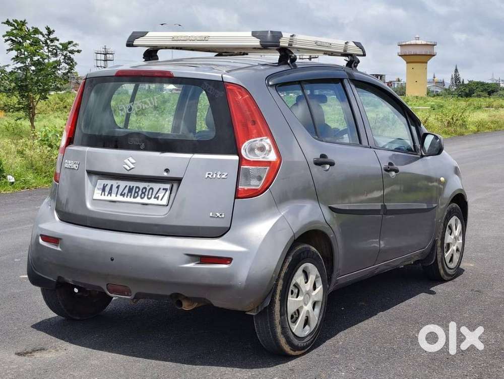 Maruti Suzuki Ritz Lxi, 2010, Petrol