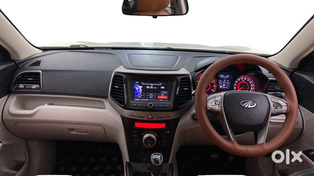 Mahindra Xuv300 W8, 2021, Petrol