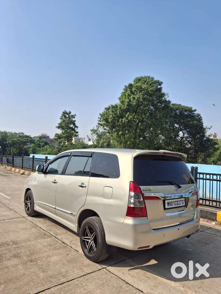 Toyota Innova 2.5 G (diesel) 8 Seater, 2015, Diesel