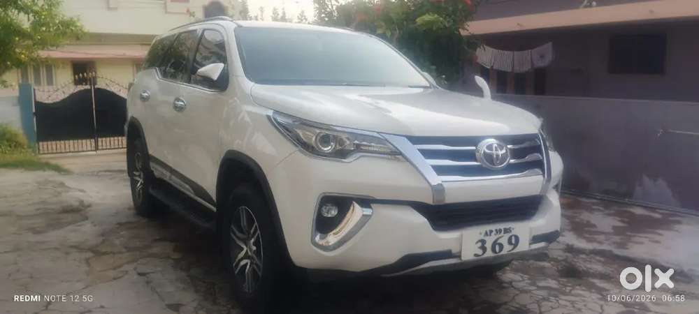 Toyota Fortuner 2019 Diesel 158000 Km Driven