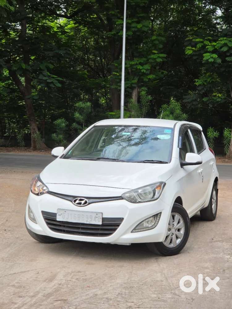 Hyundai I20 Sportz 1.2 Bs-iv, 2013, Petrol