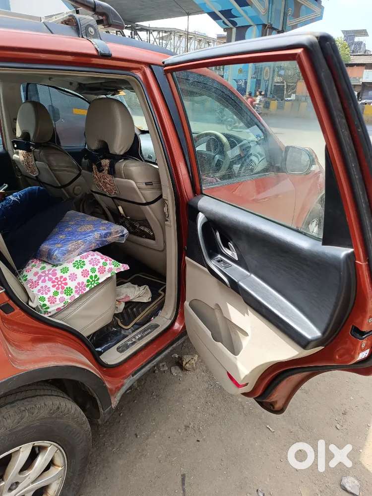 Mahindra Xuv500 2016 Diesel 102000 Km Driven