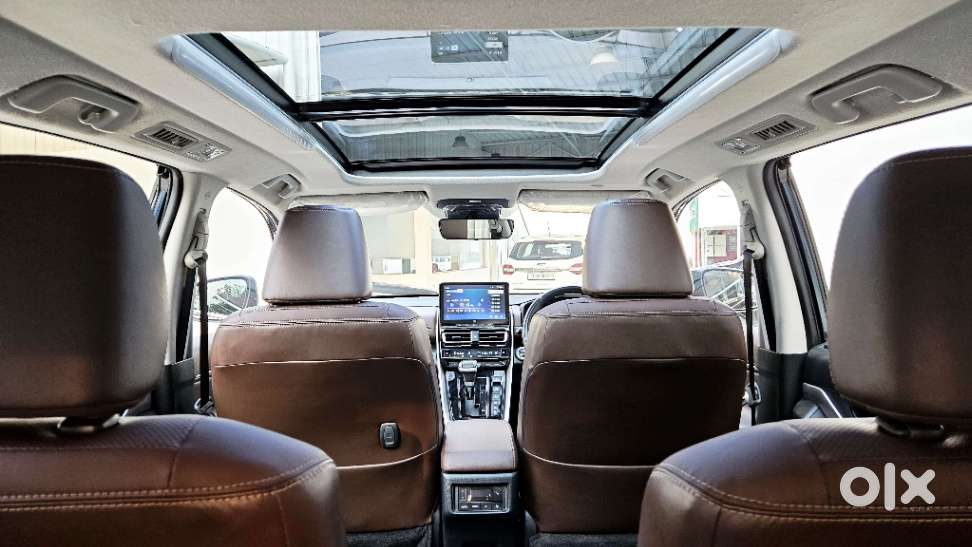 Toyota Innova Hycross 2.0 Zx Hybrid 7 Str, 2023, Electric