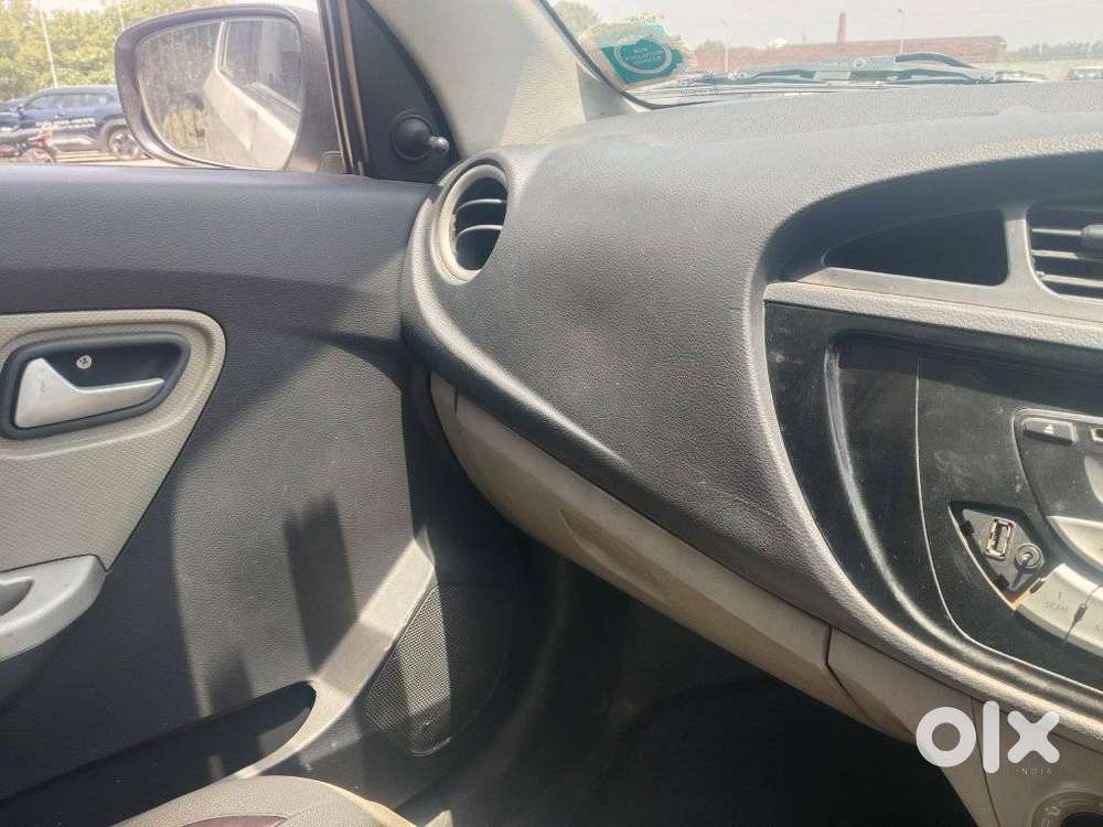 Maruti Suzuki Alto K10 1.0 Vxi, 2016, Petrol
