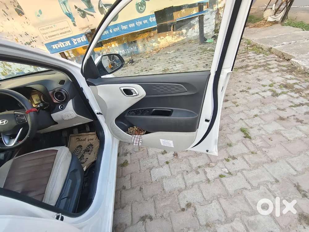 Hyundai Aura 1.2 Sx 2025 Cng