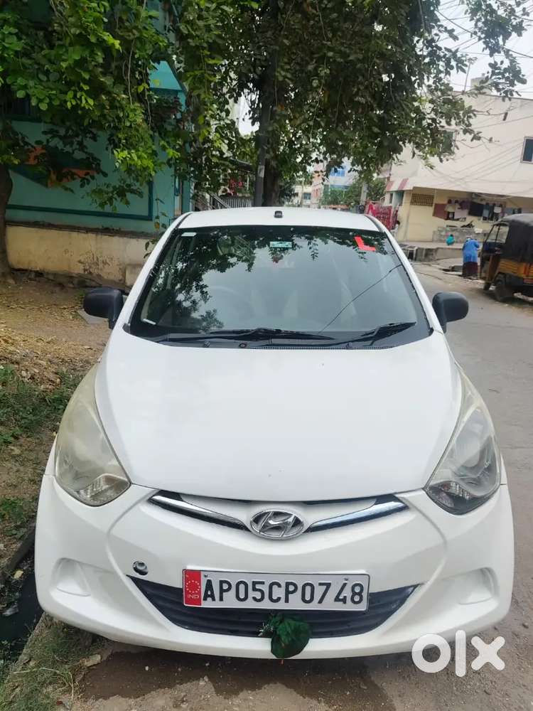 Super Condition Hyundai Eon 2013 Petrol 90100 Km Driven