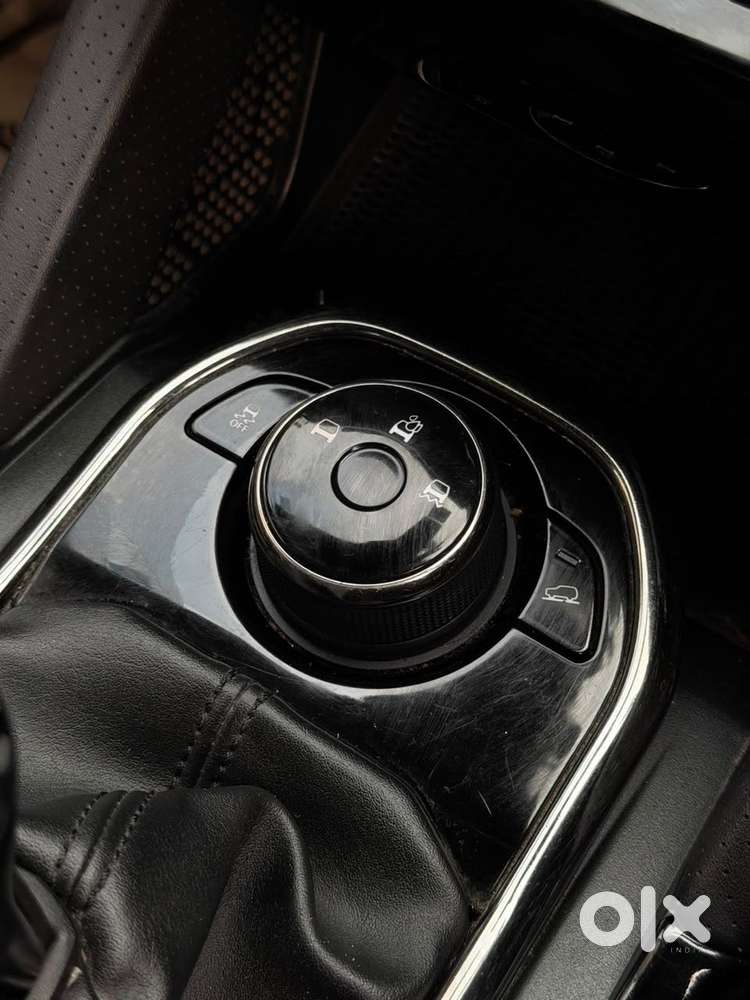 Tata Harrier Xz Plus Dark Edition, 2022, Diesel