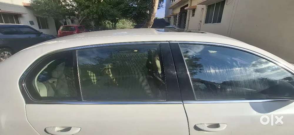 Skoda Superb 2011 Manual Car
