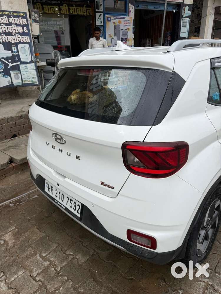 Hyundai Venue Petrol 2019