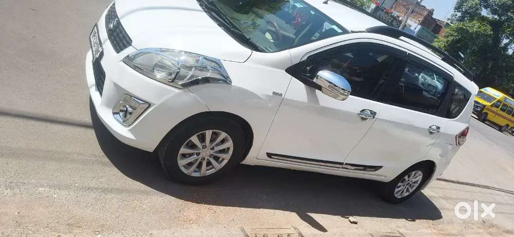 Maruti Suzuki Ertiga 2015 Diesel 80000 Km Driven