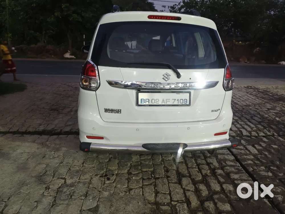 Maruti Suzuki Ertiga 2016 Petrol 70000 Km Driven