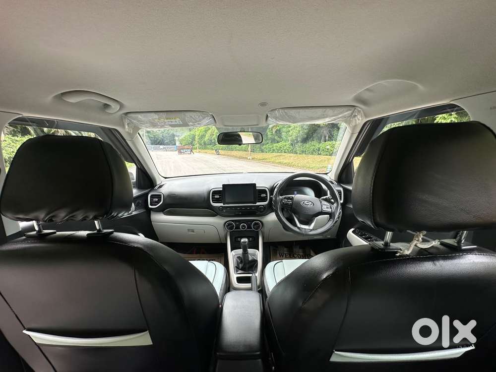 Hyundai Venue S 1.2 Petrol, 2024, Petrol