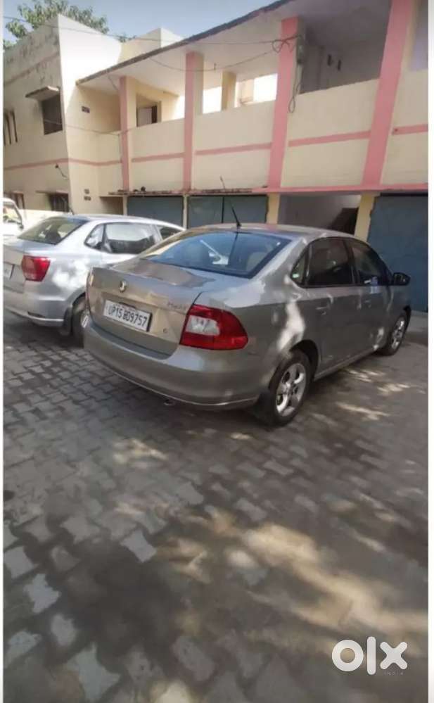 Skoda Rapid 2013 Diesel 156000 Km Driven