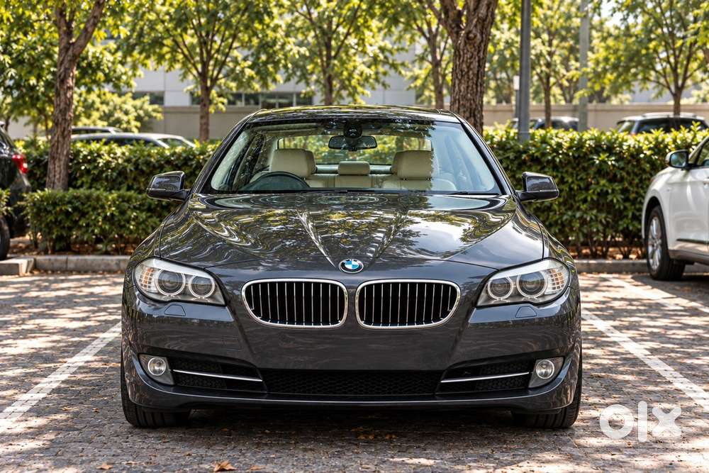 2011 Bmw 5 Series 523i Sports Petrol Mh12 Vip