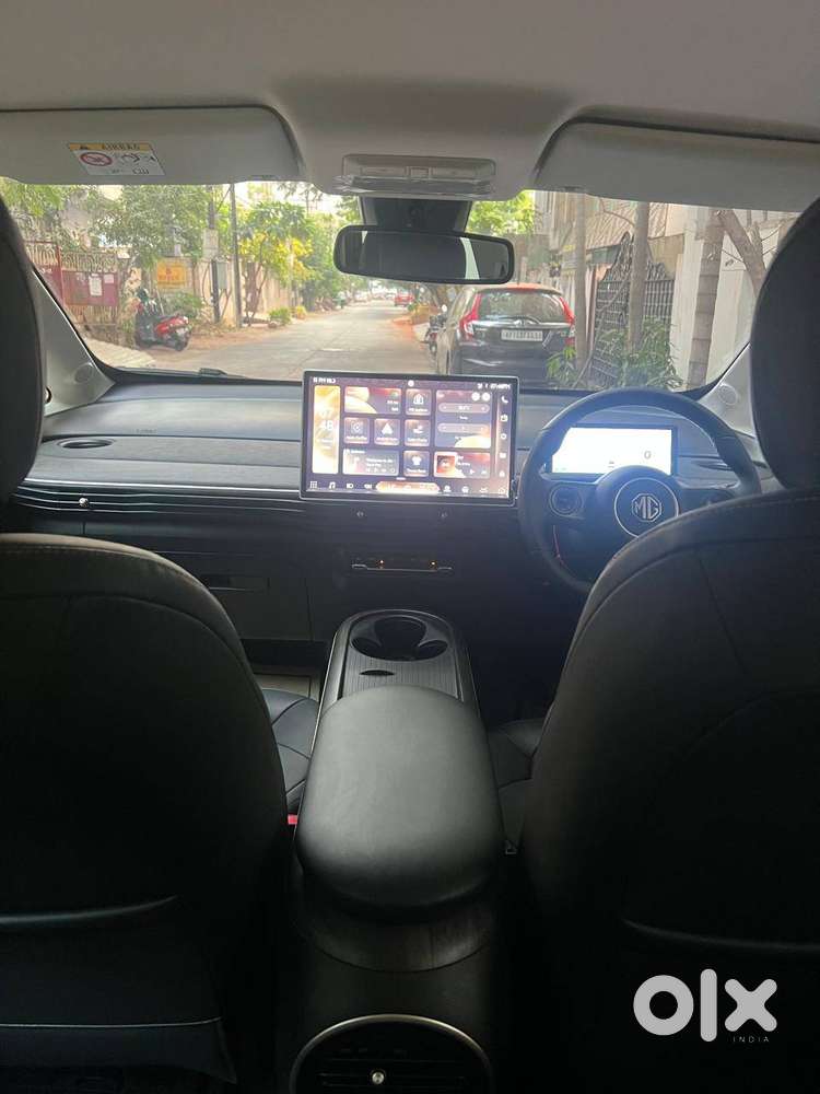 Less Driven Windsor Ev Exclusive Variant