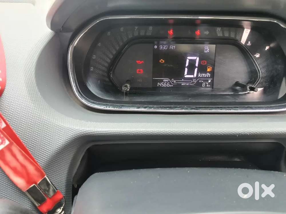 Tata Tiago Xm Petrol 2025