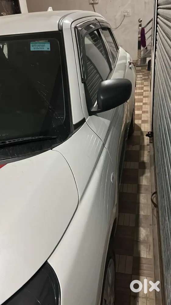 Maruti Suzuki Swift Lxi 2025
