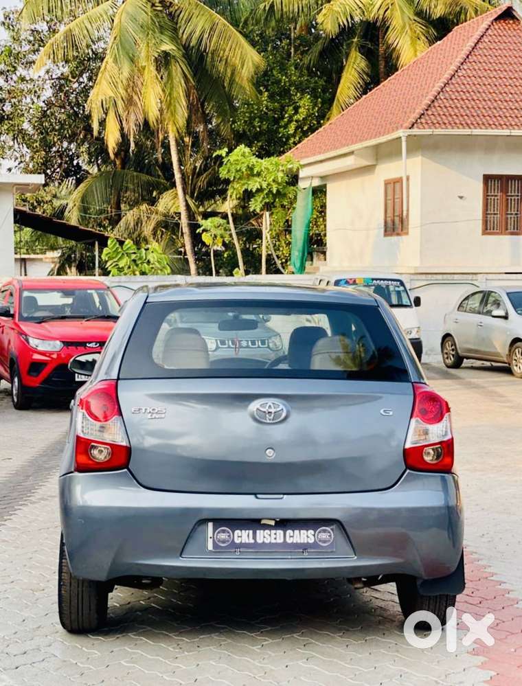 Toyota Etios Liva 2014-2016 V, 2016, Petrol