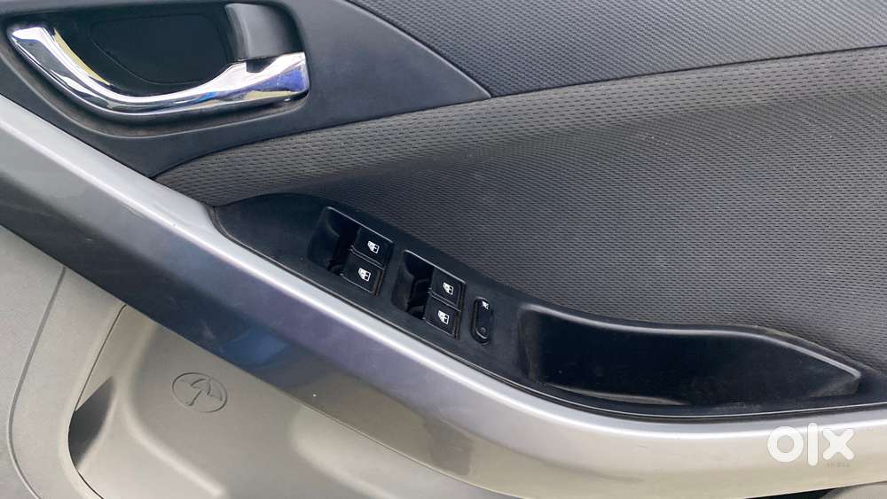 Tata Nexon 1.2 Revotron Xz Plus, 2017, Petrol