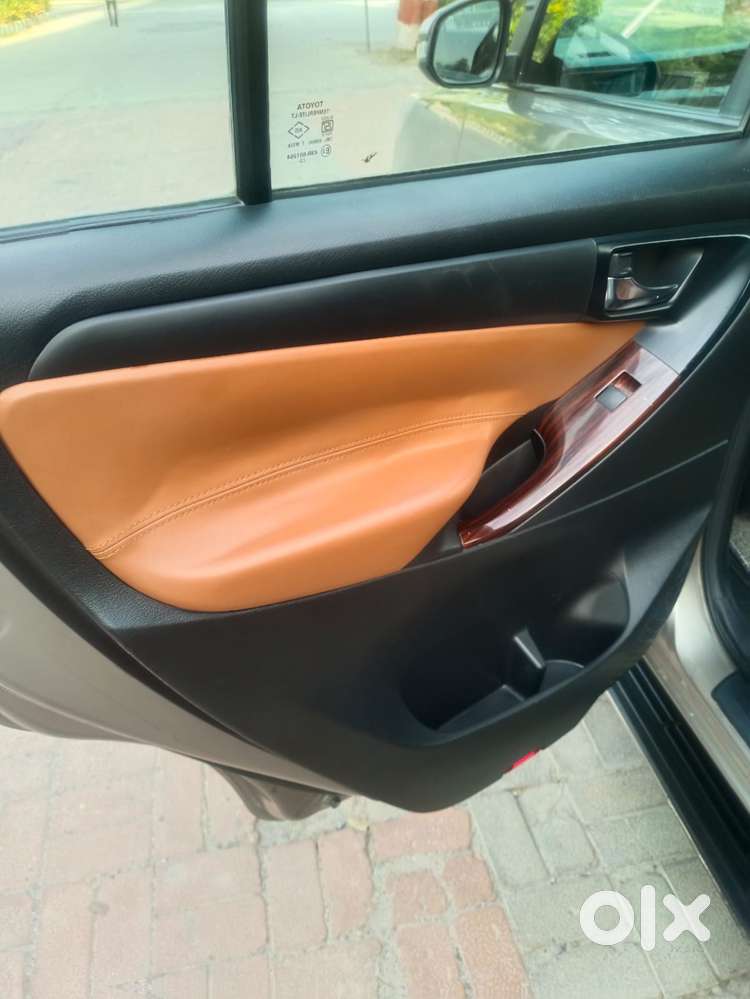 Toyota Innova Crysta [2020-ongoing] 2.4 Gx At 7 Str, 2020, Diesel