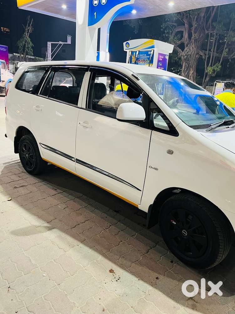 Toyota Innova Diesel 2015