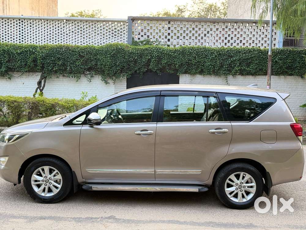Toyota Innova Crysta 2.8 Gx At 8s, 2018, Diesel