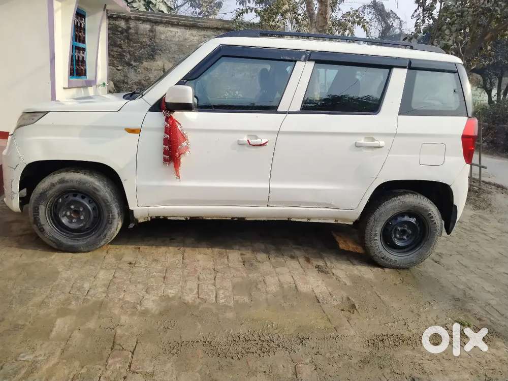Mahindra Tuv 300 2016 Diesel Manual 18 Km