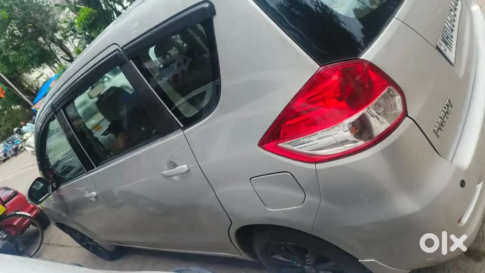 Maruti Suzuki Ertiga 2015 Petrol 83000 Km Driven