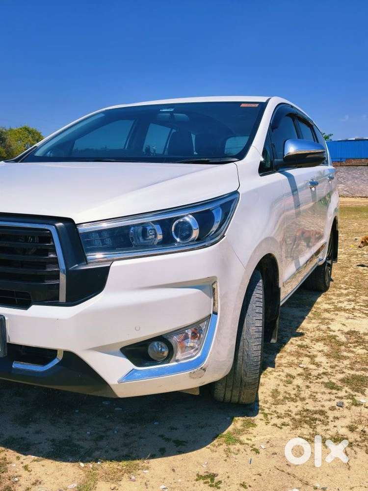 Toyota Innova Crysta 2.4 Z 7 Str, 2025, Diesel