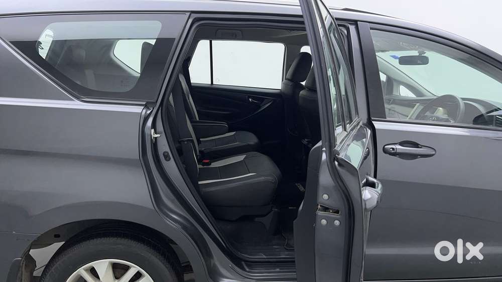Toyota Innova Crysta [2020-ongoing] 2.7 Gx At 7 Str, 2017, Petrol