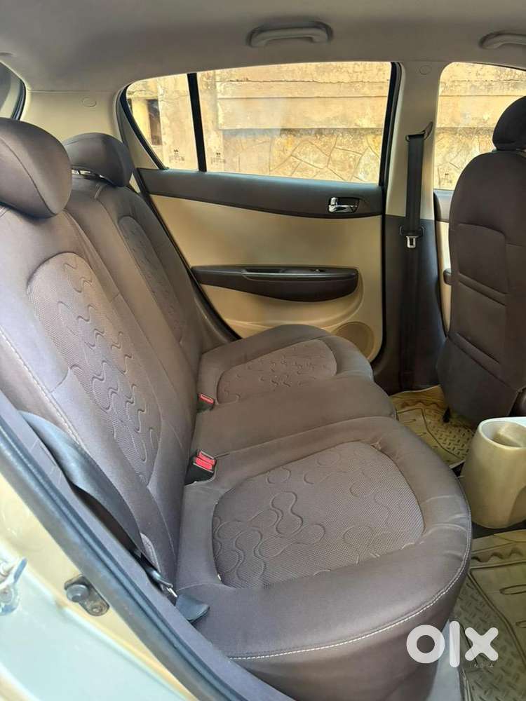 Hyundai I20 2011 Petrol Well Maintained