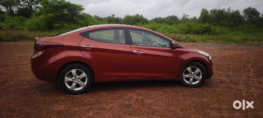 Hyundai Elantra 2013 Petrol Well Maintained