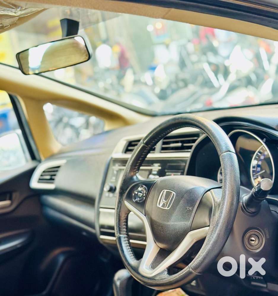 Honda Jazz V Automatic, 2017, Petrol