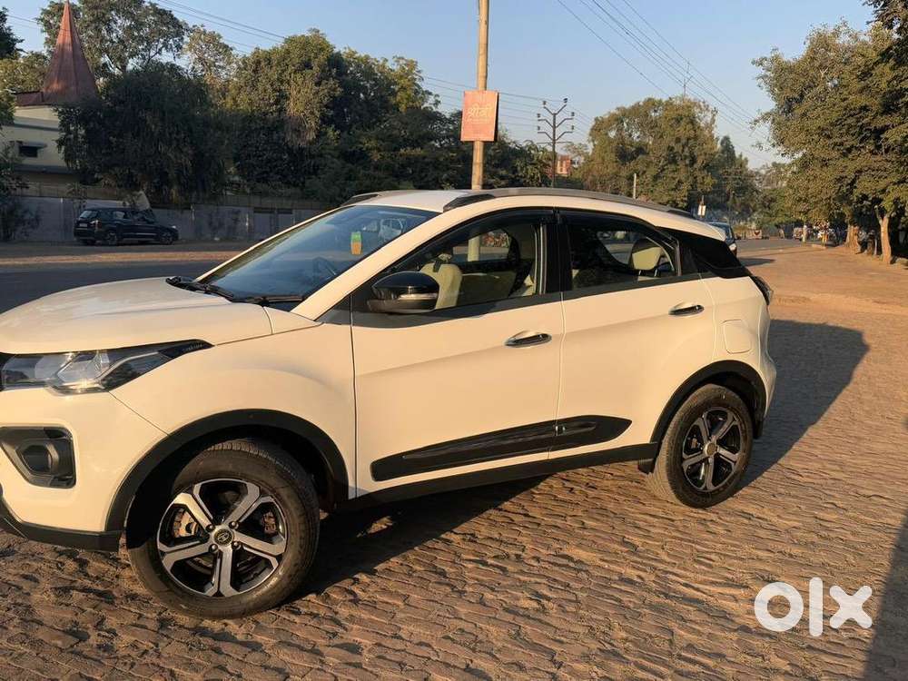 Tata Nexon 2022 Petrol Good Condition 7 Seater Leni Hai Ishliye De Rah