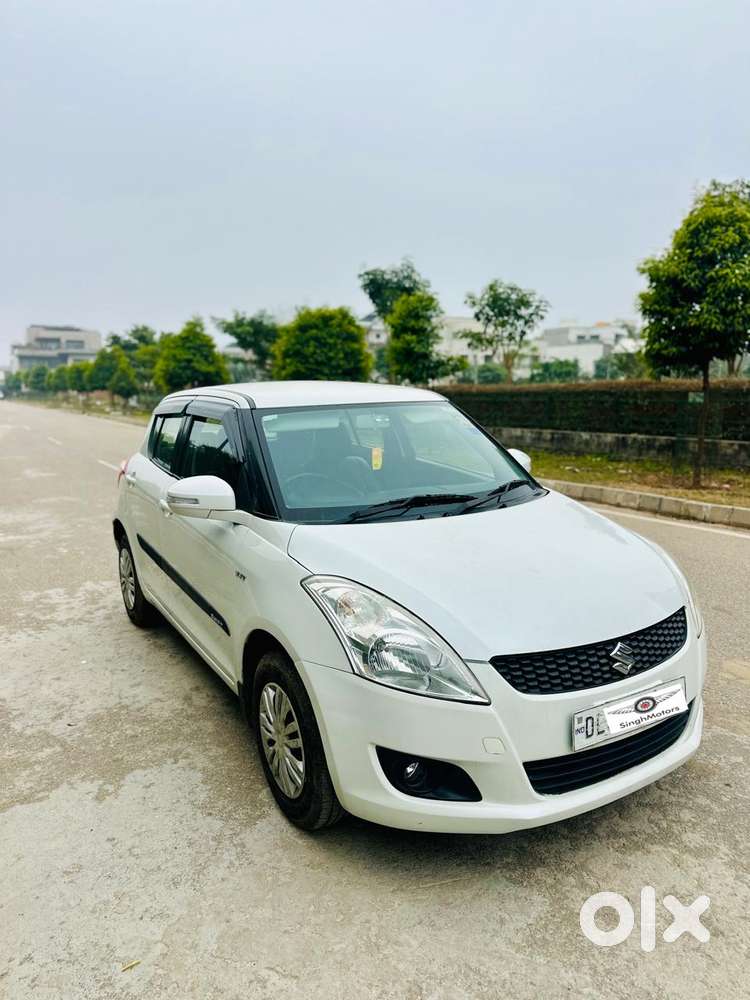 Maruti Suzuki Swift Vxi Abs Bsiv, 2014, Petrol