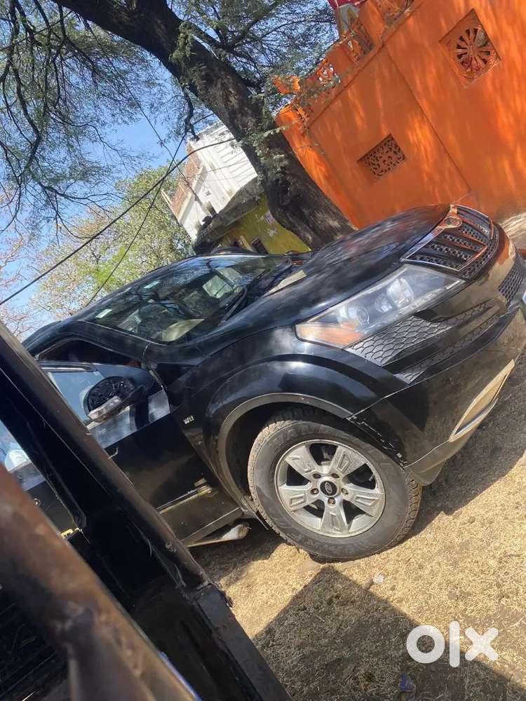 Mahindra Xuv500 2.2 W8 2015