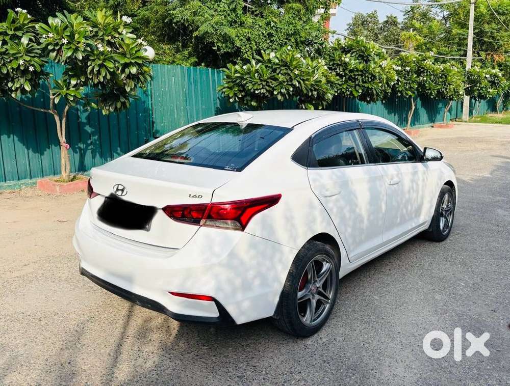 Hyundai Verna Crdi 1.6 At Ex, 2018, Diesel