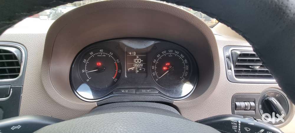 Skoda Rapid 1.6 Petrol 2016
